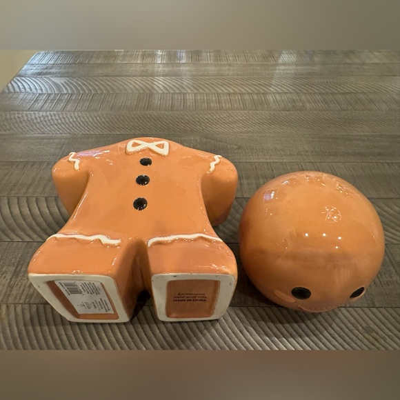 Holiday Time Gingerbread Man Cookie Jar Glazed Earthware - Holiday Decor (NEW) - Picture 7 of 11